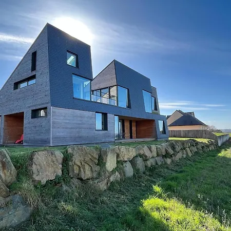 With Terrace And Superb Sea View * Locquirec